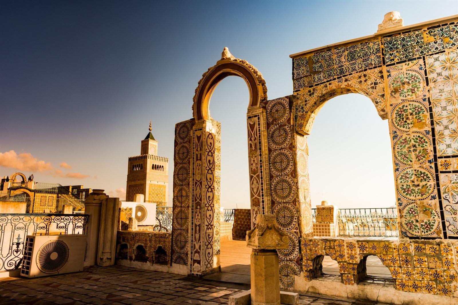 https://reizen.sultantravel.nl/wp-content/uploads/2024/09/tunis-medina_8120_xl.jpg